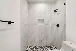 1200 E 52nd St, Austin, TX 78723 - Photo 24