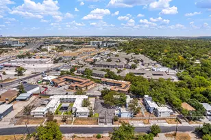1200 E 52nd St, Austin, TX 78723 - Photo 32