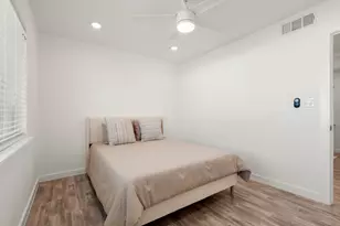 1200 E 52nd St, Austin, TX 78723 - Photo 22