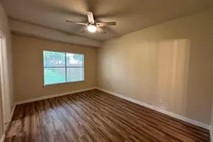 8710 Weiser Dr, Austin, TX 78729 - Photo 12