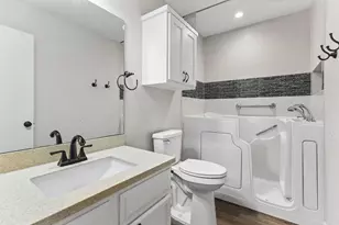 8000 Forest Mesa Dr, Austin, TX 78759 - Photo 18