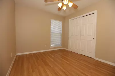 400 W 35th Street #202, Austin, TX 78705 - Photo 8