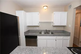 400 W 35th St, Austin, TX 78705 - Photo 4