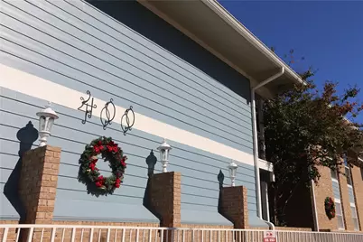400 W 35th Street #202, Austin, TX 78705 - Photo 1