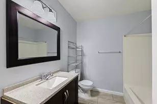 2011 E Stassney Ln, Austin, TX 78744 - Photo 12