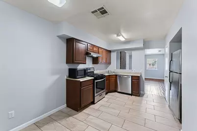 2011 E Stassney Lane #B, Austin, TX 78744 - Photo 4