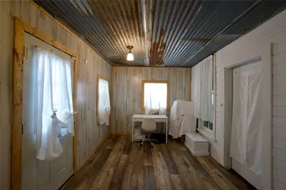 1704 N Houston Avenue, Cameron, TX 76520 - Photo 22