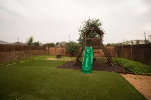 2105 Ebony Dove St, Round Rock, TX 78664 - Photo 24