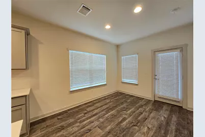 10305 Fulton Avenue, Austin, TX 78754 - Photo 4