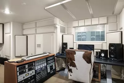 4707 Peace Pipe Path, Austin, TX 78746 - Photo 34