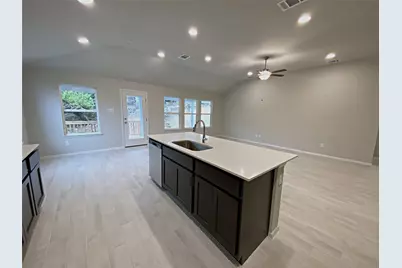 20915 Oak Dale Drive, Lago Vista, TX 78645 - Photo 8
