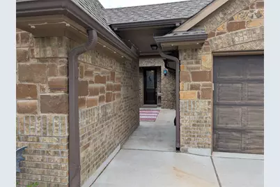 101 Lightcliff Street, Hutto, TX 78634 - Photo 2