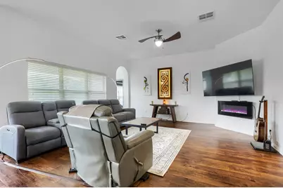 101 Lightcliff Street, Hutto, TX 78634 - Photo 4