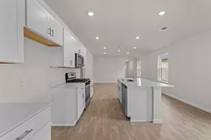 129 Raymondville Path, San Marcos, TX 78666 - Photo 12