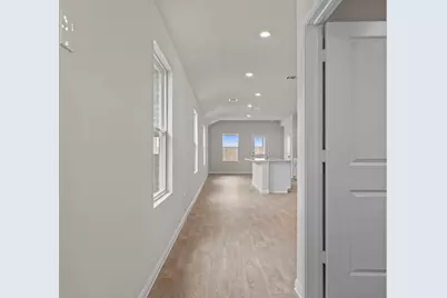 129 Raymondville Path, San Marcos, TX 78666 - Photo 4