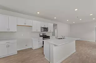 129 Raymondville Path, San Marcos, TX 78666 - Photo 10