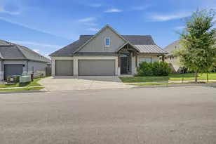 734 Treadwell Ln, Kyle, TX 78640 - Photo 1