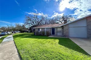 10409 Golden Meadow Dr, Austin, TX 78758 - Photo 2