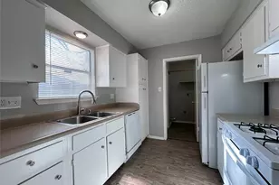 10409 Golden Meadow Dr, Austin, TX 78758 - Photo 6