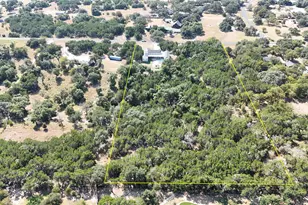 6601 North Lakewoods Dr, Georgetown, TX 78633 - Photo 4