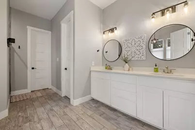 6601 North Lakewoods Drive, Georgetown, TX 78633 - Photo 20