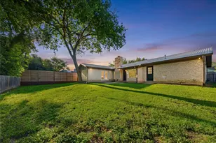 5500 Tipton Dr, Austin, TX 78723 - Photo 18