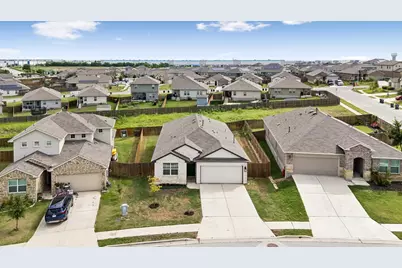 142 Solitude Drive, San Marcos, TX 78666 - Photo 4