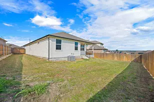 142 Solitude Dr, San Marcos, TX 78666 - Photo 38