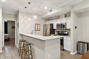 3839 Dry Creek Dr, Austin, TX 78731 - Photo 2