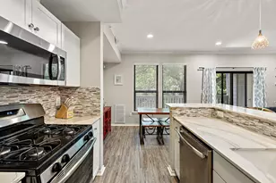 3839 Dry Creek Dr, Austin, TX 78731 - Photo 12