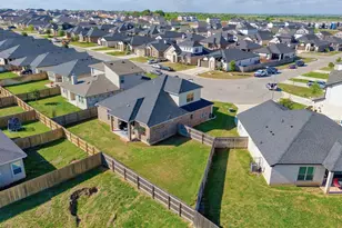 125 Citation Dr, Jarrell, TX 76537 - Photo 2