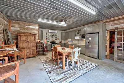 622 W 7th Street, Taylor, TX 76574 - Photo 34