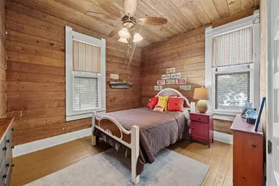 622 W 7th Street, Taylor, TX 76574 - Photo 22