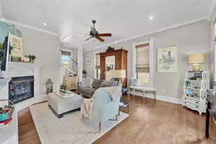 622 W 7th St, Taylor, TX 76574 - Photo 6