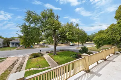 622 W 7th Street, Taylor, TX 76574 - Photo 26