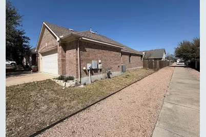 2316 Dovetail Street, Pflugerville, TX 78660 - Photo 2