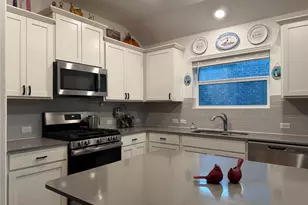 108 Esparza Dr, Bastrop, TX 78602 - Photo 2