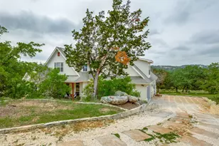 20501 Bee Hive Ln, Spicewood, TX 78669 - Photo 2