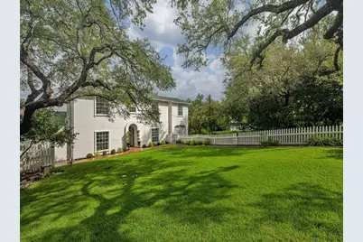 1604 Cliffwood Drive, Austin, TX 78733 - Photo 4