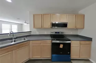 5617 Victory Gallop Dr, Del Valle, TX 78617 - Photo 6