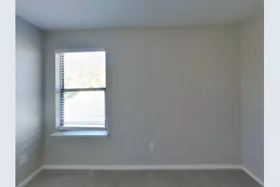 5617 Victory Gallop Drive, Del Valle, TX 78617 - Photo 12