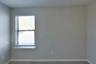 5617 Victory Gallop Dr, Del Valle, TX 78617 - Photo 12