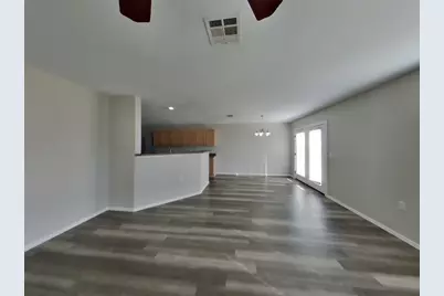 5617 Victory Gallop Drive, Del Valle, TX 78617 - Photo 2