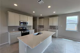 11400 Milano Dr, Austin, TX 78747 - Photo 6