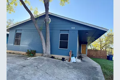 511 Central Avenue #A, Elgin, TX 78621 - Photo 2