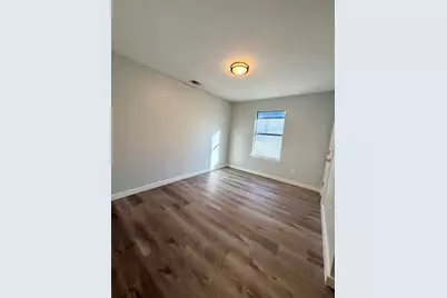 511 Central Avenue #A, Elgin, TX 78621 - Photo 8