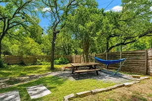2209 La Casa Dr, Austin, TX 78704 - Photo 16