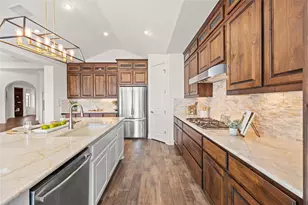 2210 University Club Dr, Austin, TX 78732 - Photo 6