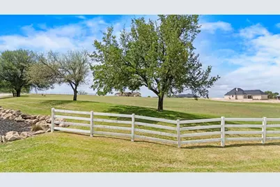 377 Heritage Loop, Hutto, TX 78634 - Photo 12