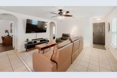 116 Millers Loop, Jarrell, TX 76537 - Photo 6